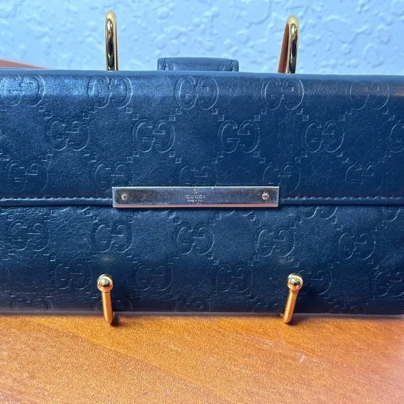 Gucci Guccissima Margaux Black
Calfskin Leather Continental
Wallet - Preowned - Picture 1 of 11